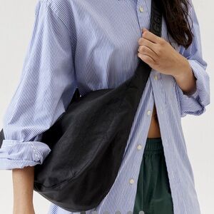 Baggu LARGE NYLON CRESCENT BAG - BLACK